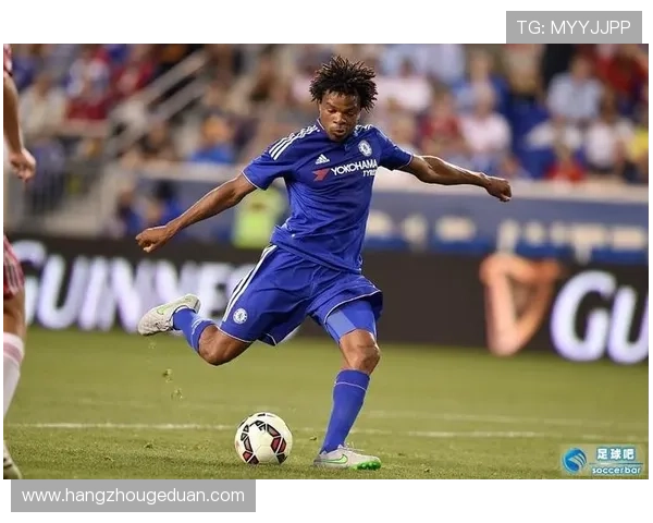 从南意黑马到保级鏖战萨勒尼塔纳俱乐部的激情赛季与球迷共写荣耀篇章